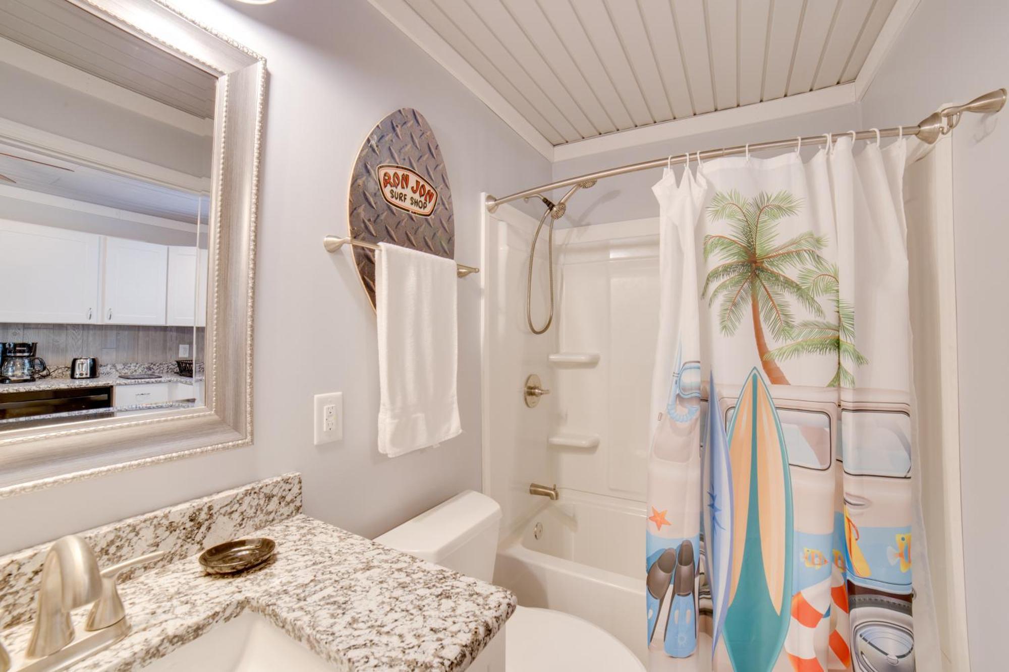 Ocean Isle Beach Studio With Patio - 1 Mi To Pier! Extérieur photo
