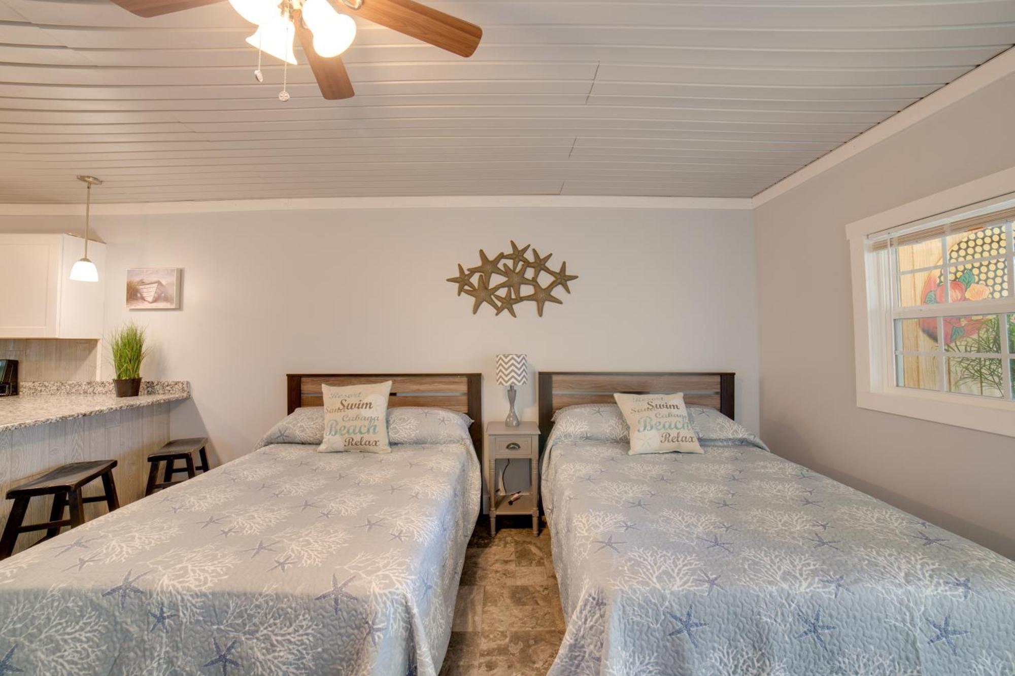 Ocean Isle Beach Studio With Patio - 1 Mi To Pier! Extérieur photo